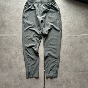 Gymshark arrival woven joggers-gray